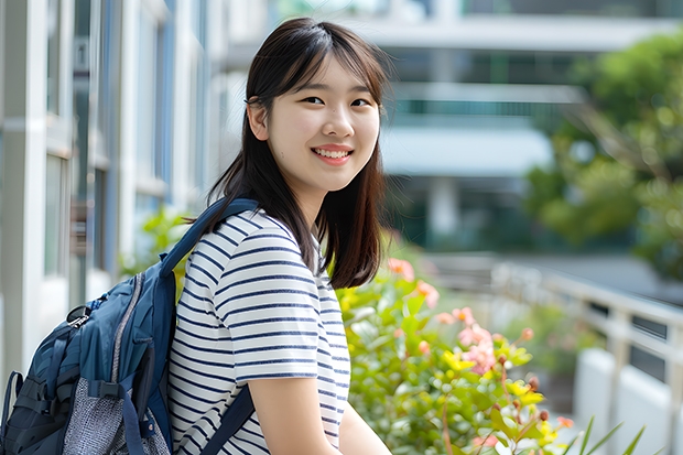 清华大学和南昌工学院哪个好(录取率怎么样)